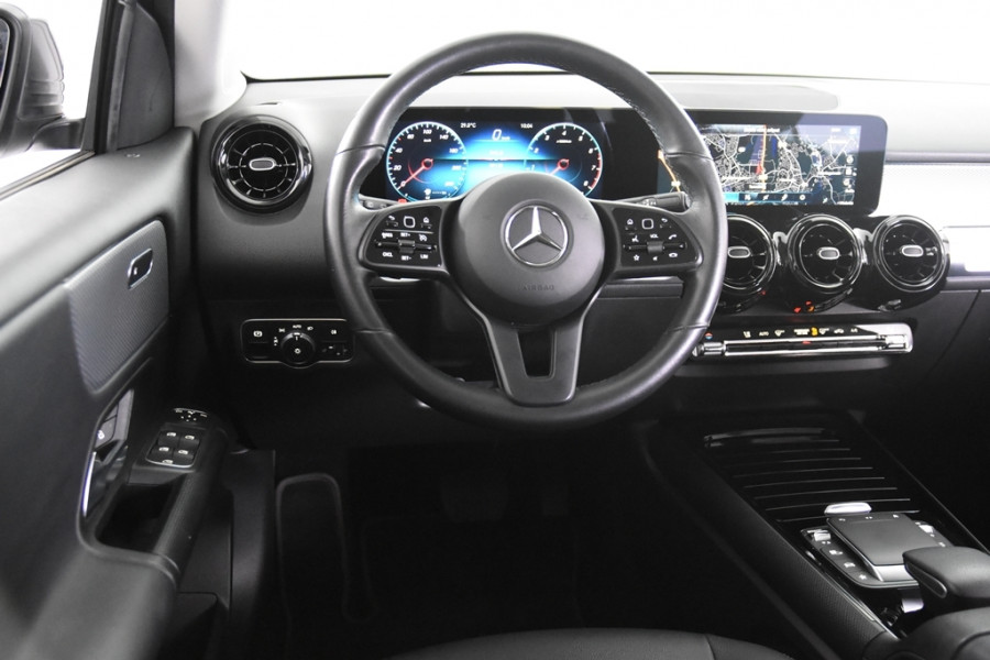 Mercedes-Benz Glb 200 *1ste Eigenaar*Navigatie*Leer*Stoelverwarming*PDC*