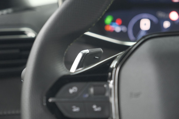 Peugeot 2008 PureTech 130 EAT8 GT | 360 Camera | Stoelmassage | Adaptieve Cruise Control | Dodehoekdetectie