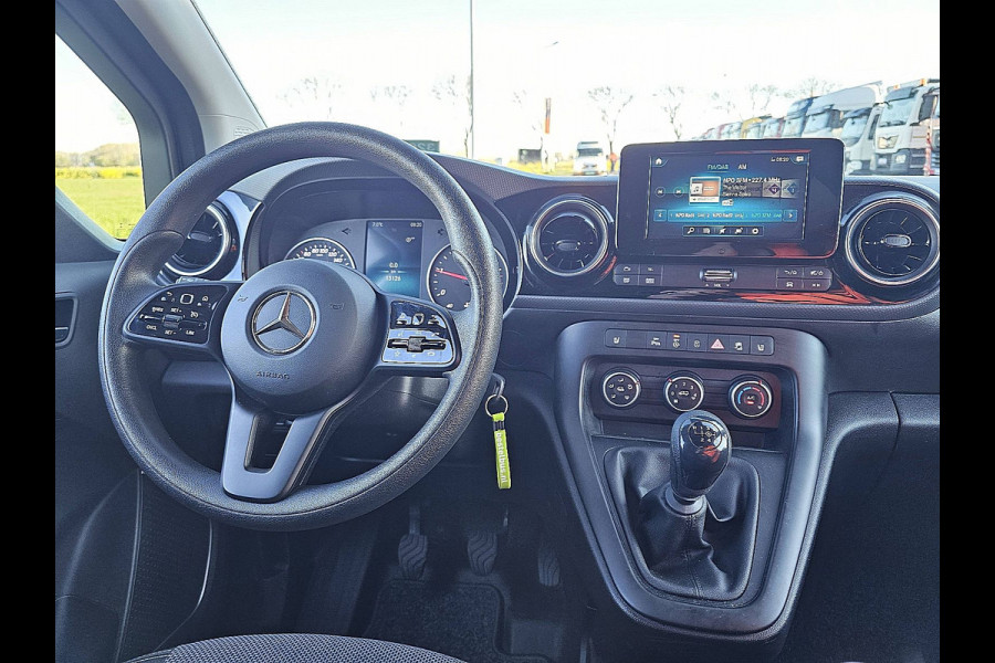 Mercedes-Benz Citan 110 CDI L1 Pro L1 Pro Navi Mbux LED Trekhaak Airco Camera Stoelverwarming Lichtmetaal Euro6 95 PK!