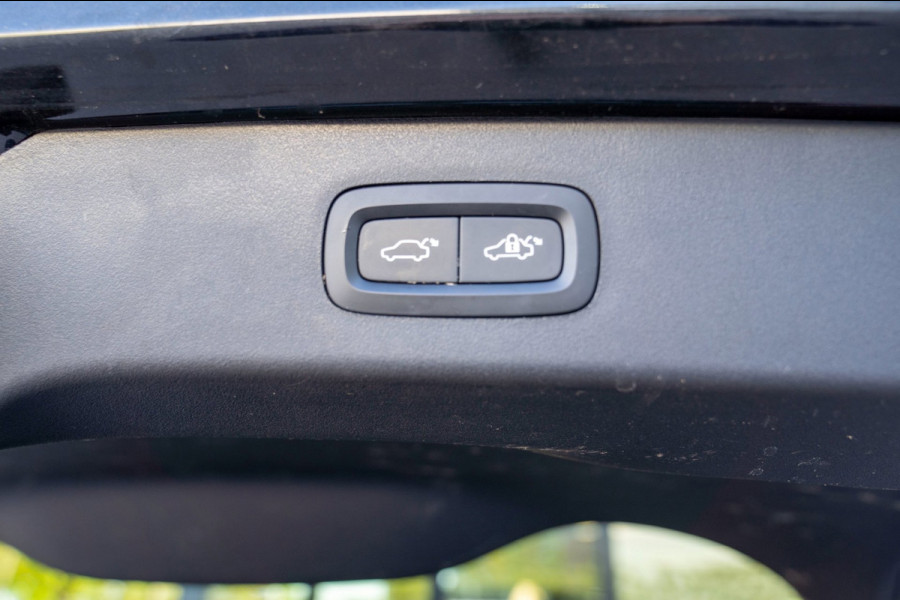 Lynk & Co 01 1.5 261 PK Plugin Hybrid|Prijs rijklaar incl. 12 mnd garantie| Navi Panodak Ledverlichting Keyless ACC Blindspot