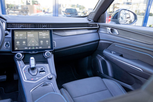 Lynk & Co 01 1.5 261 PK Plugin Hybrid|Prijs rijklaar incl. 12 mnd garantie| Navi Panodak Ledverlichting Keyless ACC Blindspot