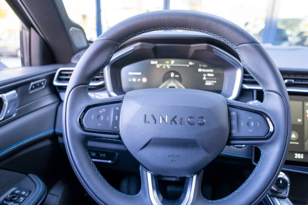 Lynk & Co 01 1.5 261 PK Plugin Hybrid|Prijs rijklaar incl. 12 mnd garantie| Navi Panodak Ledverlichting Keyless ACC Blindspot