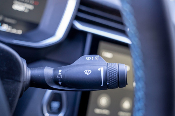 Lynk & Co 01 1.5 261 PK Plugin Hybrid|Prijs rijklaar incl. 12 mnd garantie| Navi Panodak Ledverlichting Keyless ACC Blindspot