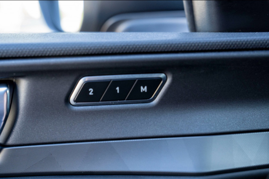 Lynk & Co 01 1.5 261 PK Plugin Hybrid|Prijs rijklaar incl. 12 mnd garantie| Navi Panodak Ledverlichting Keyless ACC Blindspot