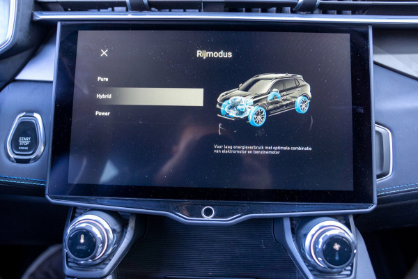 Lynk & Co 01 1.5 261 PK Plugin Hybrid|Prijs rijklaar incl. 12 mnd garantie| Navi Panodak Ledverlichting Keyless ACC Blindspot