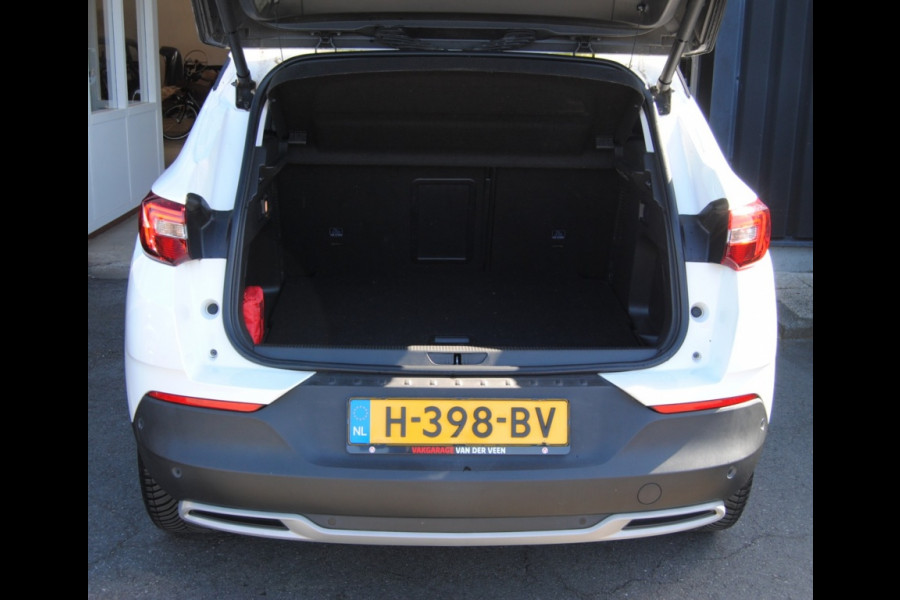 Opel Grandland X 1.2 Turbo Innovation | Carplay | Luxe uitgevoerd | Winterpakket!