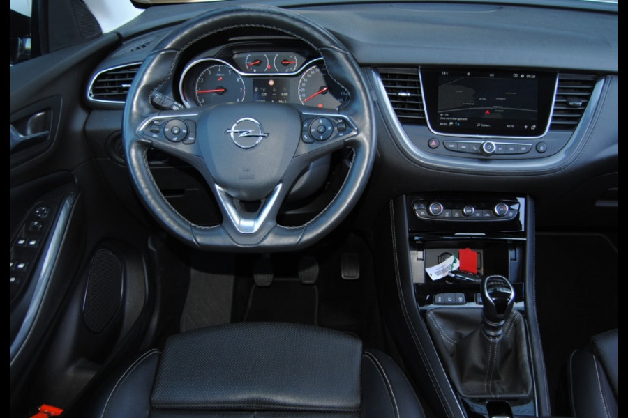 Opel Grandland X 1.2 Turbo Innovation | Carplay | Luxe uitgevoerd | Winterpakket!