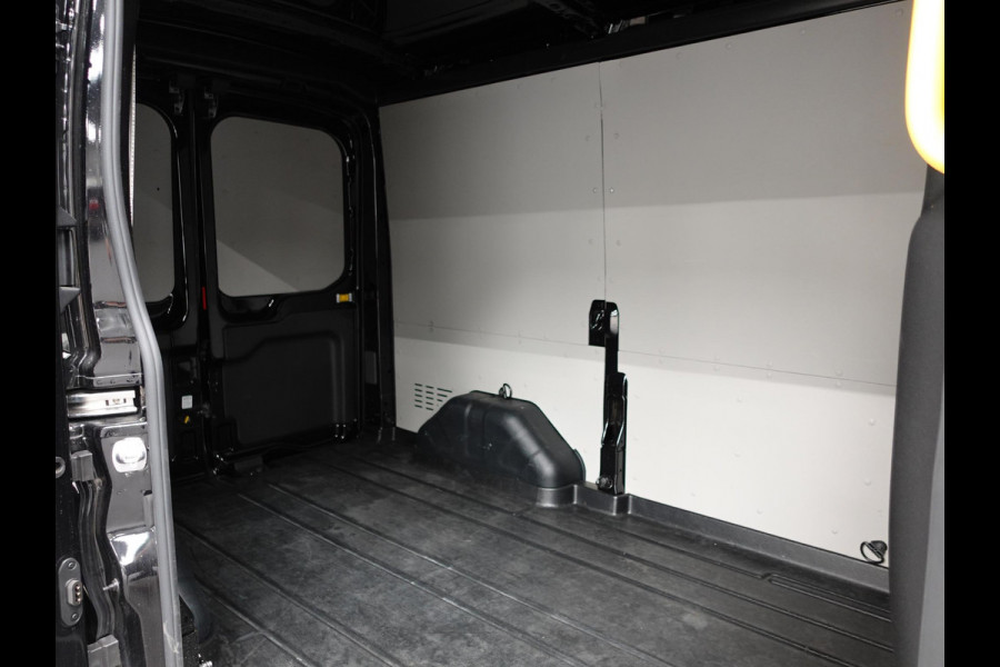 Ford Transit 310 2.0 TDCI L2H2 Trend Automaat Navigatie Airco Bluetooth Camera Cruise Control