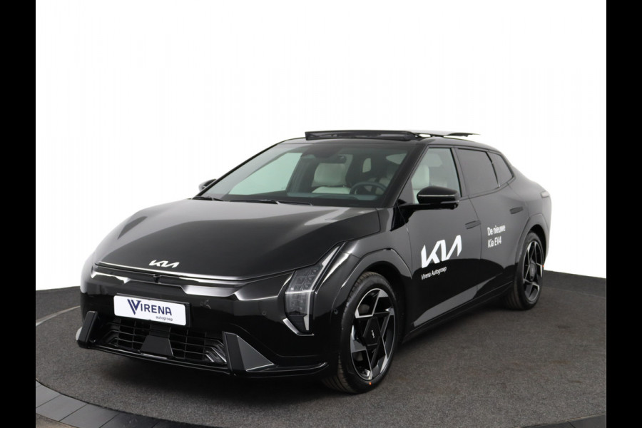 Kia EV4 Fastback GT-PlusLine 81.4 kWh - Stoelverwarming/ventilatie - Glazen Schuif-/kanteldak - Elektrisch verstelbare voorstoelen - Dodehoekcamera - Head-up display  - Fabrieksgarantie tot 09-2032