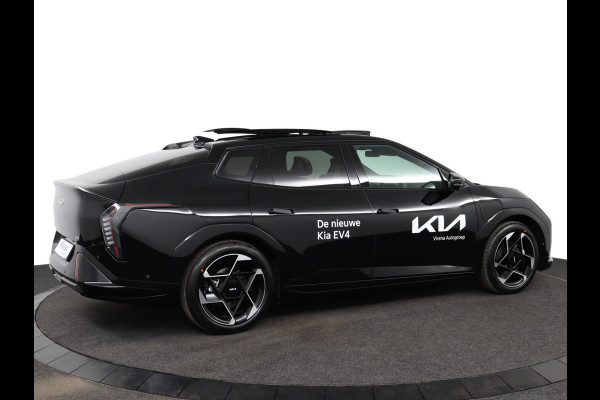 Kia EV4 Fastback GT-PlusLine 81.4 kWh - Stoelverwarming/ventilatie - Glazen Schuif-/kanteldak - Elektrisch verstelbare voorstoelen - Dodehoekcamera - Head-up display  - Fabrieksgarantie tot 09-2032