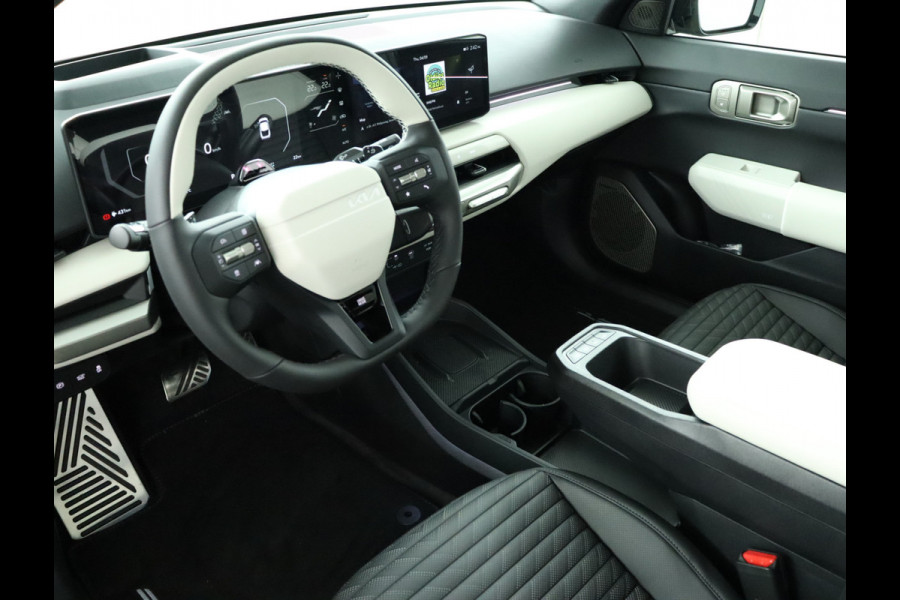 Kia EV4 Fastback GT-PlusLine 81.4 kWh - Stoelverwarming/ventilatie - Glazen Schuif-/kanteldak - Elektrisch verstelbare voorstoelen - Dodehoekcamera - Head-up display  - Fabrieksgarantie tot 09-2032