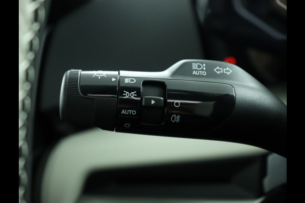 Kia EV4 Fastback GT-PlusLine 81.4 kWh - Stoelverwarming/ventilatie - Glazen Schuif-/kanteldak - Elektrisch verstelbare voorstoelen - Dodehoekcamera - Head-up display  - Fabrieksgarantie tot 09-2032