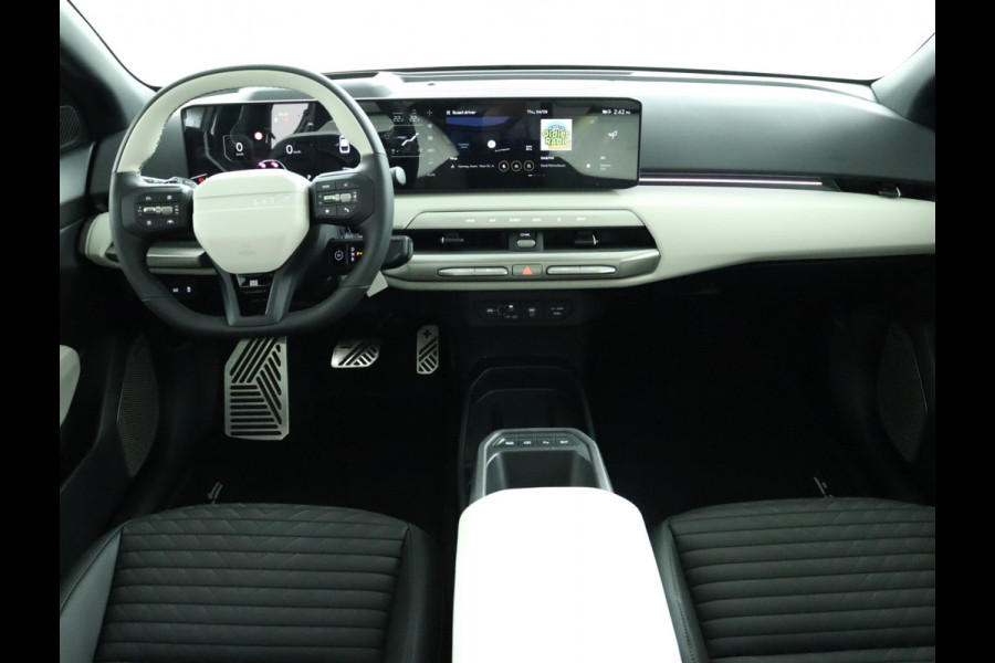 Kia EV4 Fastback GT-PlusLine 81.4 kWh - Stoelverwarming/ventilatie - Glazen Schuif-/kanteldak - Elektrisch verstelbare voorstoelen - Dodehoekcamera - Head-up display  - Fabrieksgarantie tot 09-2032
