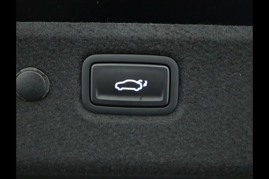 Kia EV4 Fastback GT-PlusLine 81.4 kWh - Stoelverwarming/ventilatie - Glazen Schuif-/kanteldak - Elektrisch verstelbare voorstoelen - Dodehoekcamera - Head-up display  - Fabrieksgarantie tot 09-2032