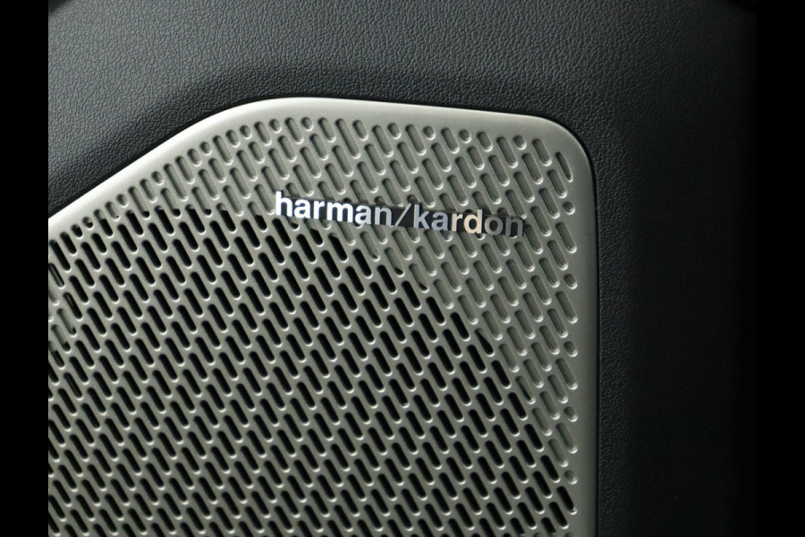 Kia EV4 Fastback GT-PlusLine 81.4 kWh - Stoelverwarming/ventilatie - Glazen Schuif-/kanteldak - Elektrisch verstelbare voorstoelen - Dodehoekcamera - Head-up display  - Fabrieksgarantie tot 09-2032