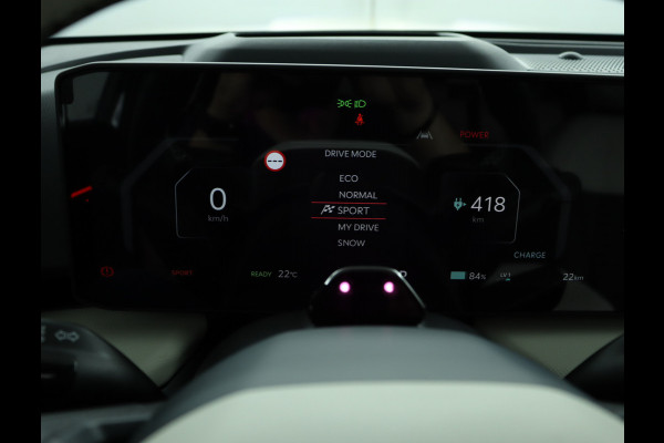 Kia EV4 Fastback GT-PlusLine 81.4 kWh - Stoelverwarming/ventilatie - Glazen Schuif-/kanteldak - Elektrisch verstelbare voorstoelen - Dodehoekcamera - Head-up display  - Fabrieksgarantie tot 09-2032