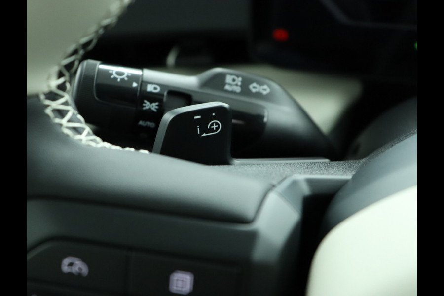 Kia EV4 Fastback GT-PlusLine 81.4 kWh - Stoelverwarming/ventilatie - Glazen Schuif-/kanteldak - Elektrisch verstelbare voorstoelen - Dodehoekcamera - Head-up display  - Fabrieksgarantie tot 09-2032