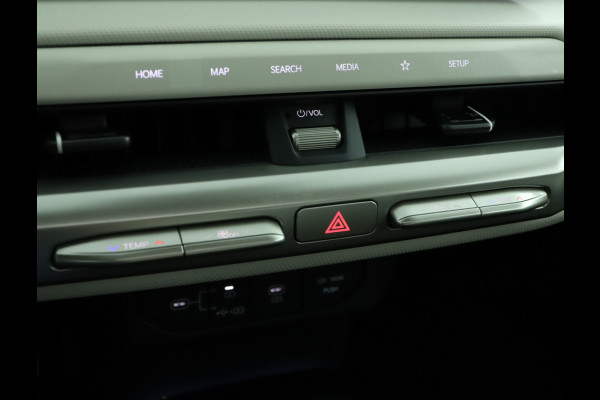 Kia EV4 Fastback GT-PlusLine 81.4 kWh - Stoelverwarming/ventilatie - Glazen Schuif-/kanteldak - Elektrisch verstelbare voorstoelen - Dodehoekcamera - Head-up display  - Fabrieksgarantie tot 09-2032