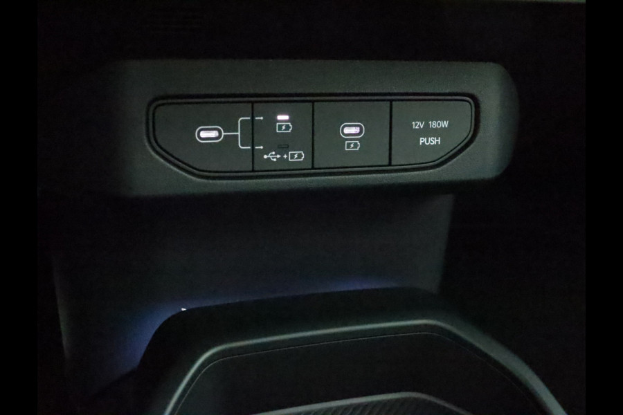 Kia EV4 Fastback GT-PlusLine 81.4 kWh - Stoelverwarming/ventilatie - Glazen Schuif-/kanteldak - Elektrisch verstelbare voorstoelen - Dodehoekcamera - Head-up display  - Fabrieksgarantie tot 09-2032