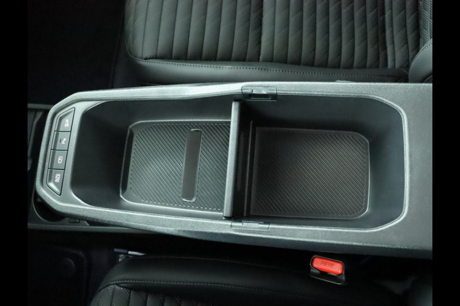 Kia EV4 Fastback GT-PlusLine 81.4 kWh - Stoelverwarming/ventilatie - Glazen Schuif-/kanteldak - Elektrisch verstelbare voorstoelen - Dodehoekcamera - Head-up display  - Fabrieksgarantie tot 09-2032