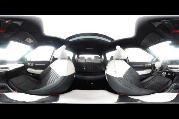 Kia EV4 Fastback GT-PlusLine 81.4 kWh - Stoelverwarming/ventilatie - Glazen Schuif-/kanteldak - Elektrisch verstelbare voorstoelen - Dodehoekcamera - Head-up display  - Fabrieksgarantie tot 09-2032