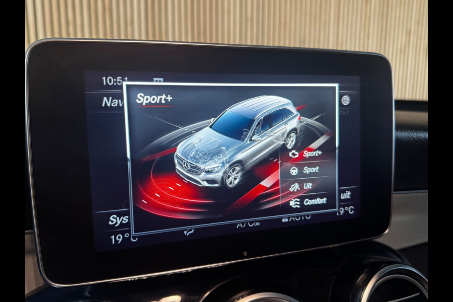 Mercedes-Benz GLC 350e 4MATIC AMG Line PANO|BURMESTER|TREKHAAK|CAMERA|19 INCH
