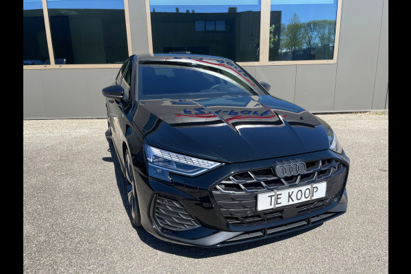 Audi A3 Sportback 35 TFSI 3x S-Line 1ste eigenaar dealer onderhouden vol in de opties.