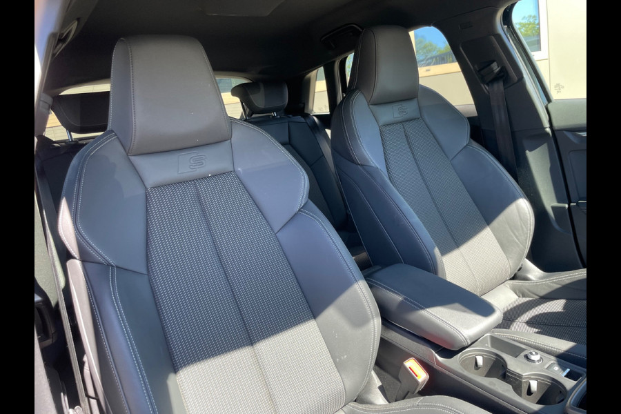 Audi A3 Sportback 35 TFSI 3x S-Line 1ste eigenaar dealer onderhouden vol in de opties.