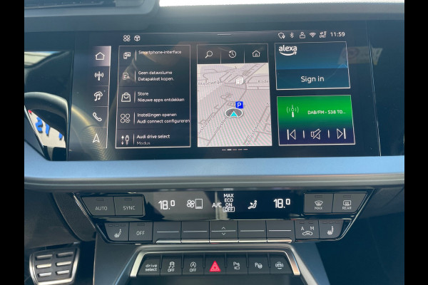 Audi A3 Sportback 35 TFSI 3x S-Line 1ste eigenaar dealer onderhouden vol in de opties.