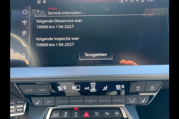 Audi A3 Sportback 35 TFSI 3x S-Line 1ste eigenaar dealer onderhouden vol in de opties.