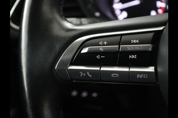 Mazda CX-30 2.0 e-SkyActiv-X M Hybrid Luxury | Leder | Trekhaak | Stoelverwarming | 360 Camera | Head-Up | Carplay | Bose Sound | Stuurverwarming | Navigatie | Keyless | Climate control