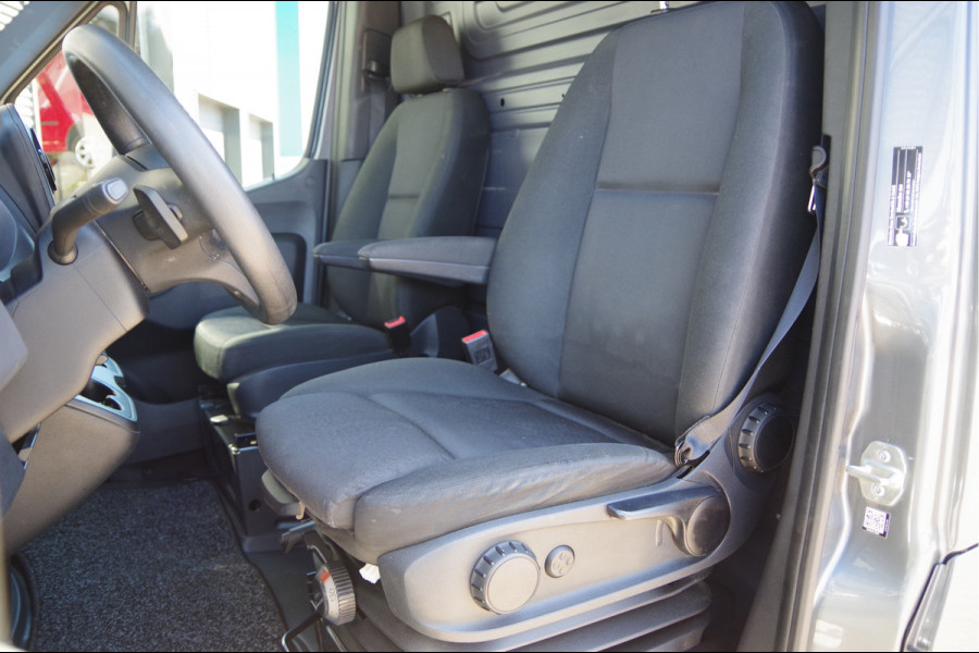 Mercedes-Benz Sprinter 317 1.9 CDI L2H2 AUT. LED, 3.5T TREKHAAK, CAMERA, GEVEERDE STOEL, NAVI, CRUISE, CLIMA