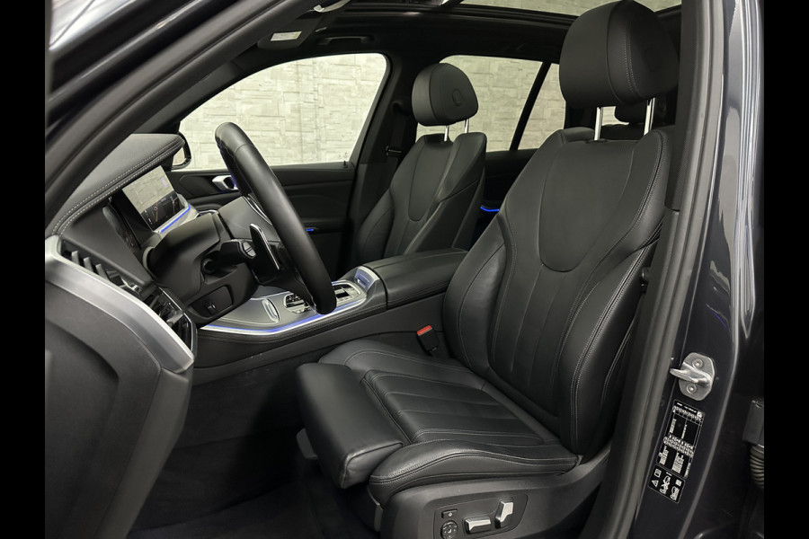 BMW X5 xDrive40i M-Sport | Panorama | 360 Camera | ACC | Laser-LED | Head-Up | Harman-Kardon | Trekhaak | Keyless-Entry | 22 inch | Memory | Leder | Carplay | Dealer Onderhouden | ISO-Glas | Sfeerverlichting | Draadloos Laden |