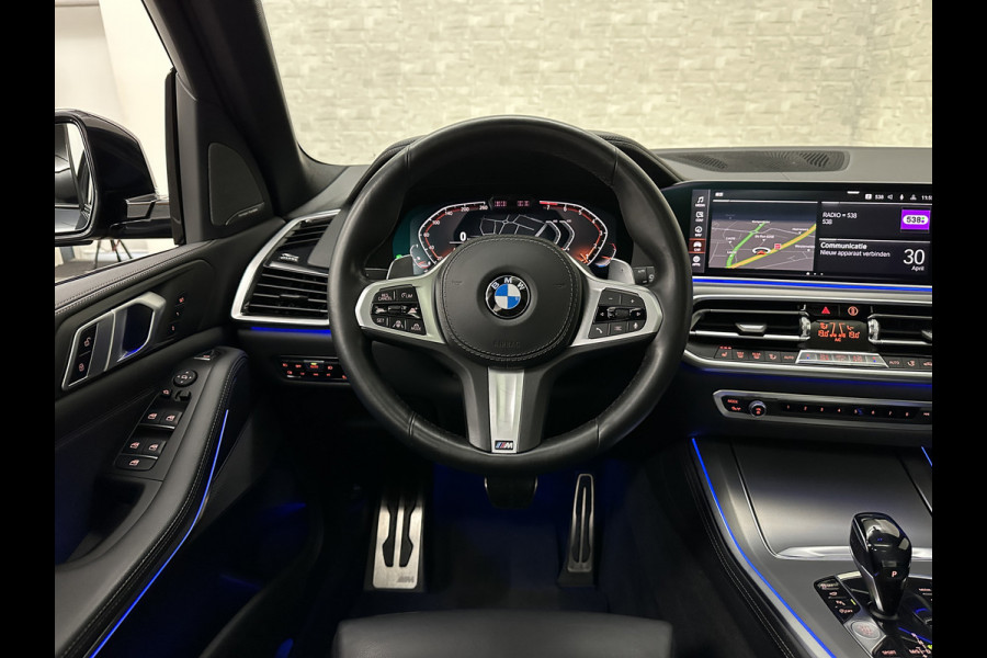 BMW X5 xDrive40i M-Sport | Panorama | 360 Camera | ACC | Laser-LED | Head-Up | Harman-Kardon | Trekhaak | Keyless-Entry | 22 inch | Memory | Leder | Carplay | Dealer Onderhouden | ISO-Glas | Sfeerverlichting | Draadloos Laden |
