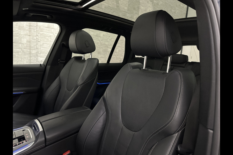 BMW X5 xDrive40i M-Sport | Panorama | 360 Camera | ACC | Laser-LED | Head-Up | Harman-Kardon | Trekhaak | Keyless-Entry | 22 inch | Memory | Leder | Carplay | Dealer Onderhouden | ISO-Glas | Sfeerverlichting | Draadloos Laden |