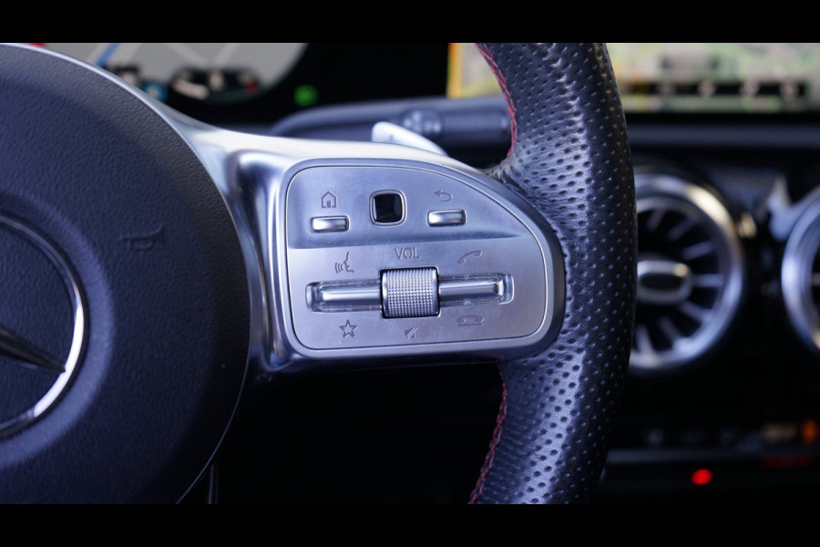 Mercedes-Benz A-Klasse 200 AMG AUTOMAAT-CLIMA-CRUISE-MBUX-NAVIGATIE-PANORAMA-STOELVERWARMING