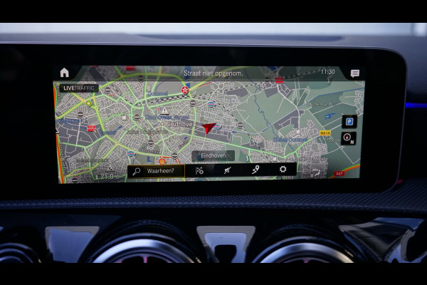Mercedes-Benz A-Klasse 200 AMG AUTOMAAT-CLIMA-CRUISE-MBUX-NAVIGATIE-PANORAMA-STOELVERWARMING
