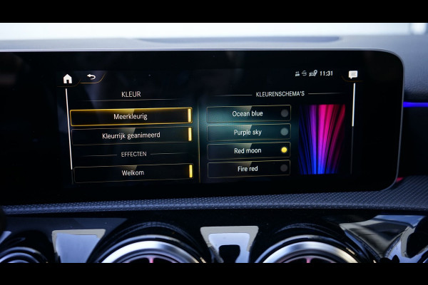 Mercedes-Benz A-Klasse 200 AMG AUTOMAAT-CLIMA-CRUISE-MBUX-NAVIGATIE-PANORAMA-STOELVERWARMING