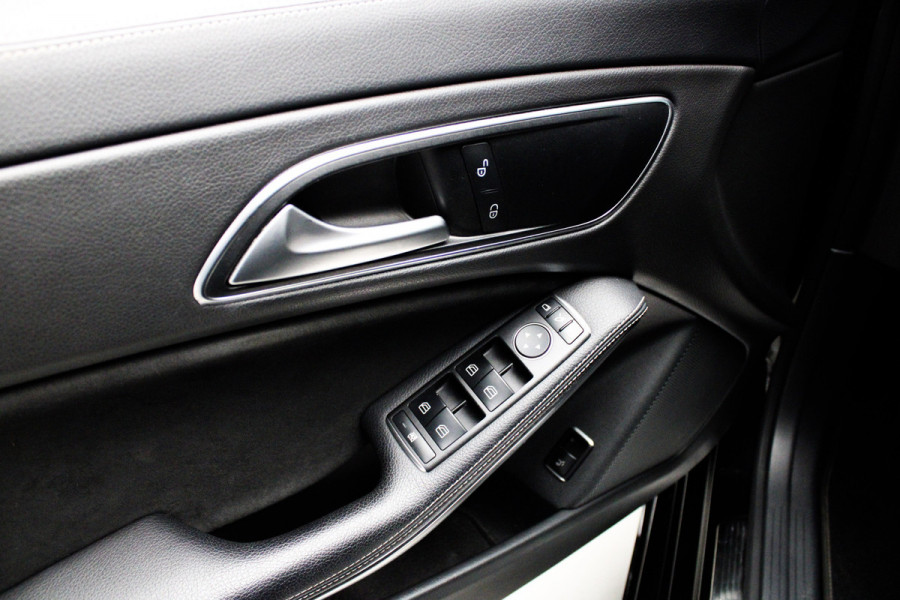Mercedes-Benz CLA-Klasse Shooting Brake 180 Business Solution AMG Apple Carplay - Alcantara - 18 Inch - Elec Trekhaak