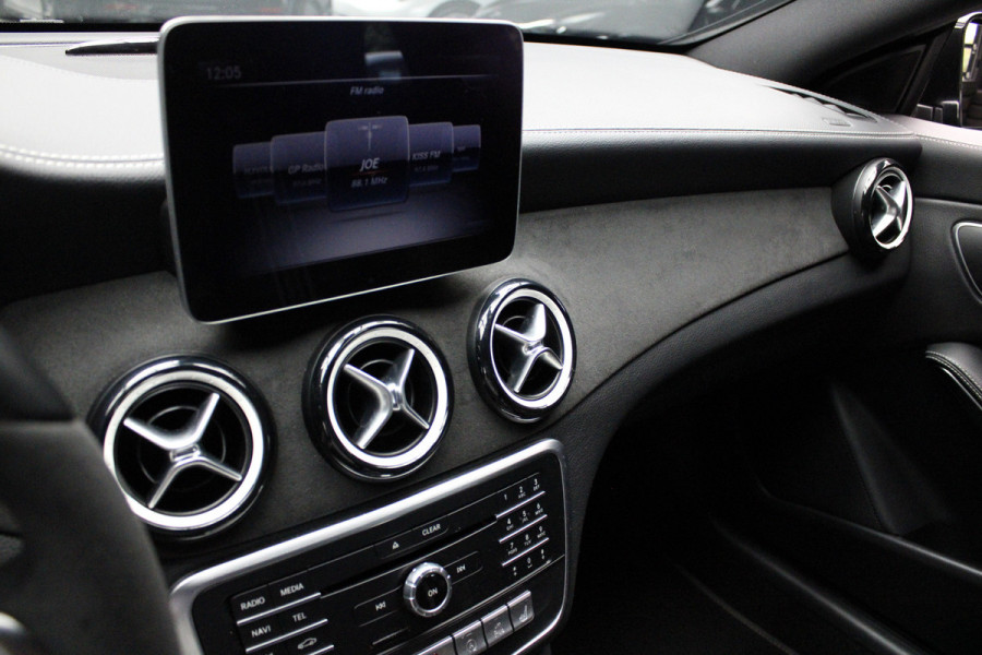 Mercedes-Benz CLA-Klasse Shooting Brake 180 Business Solution AMG Apple Carplay - Alcantara - 18 Inch - Elec Trekhaak
