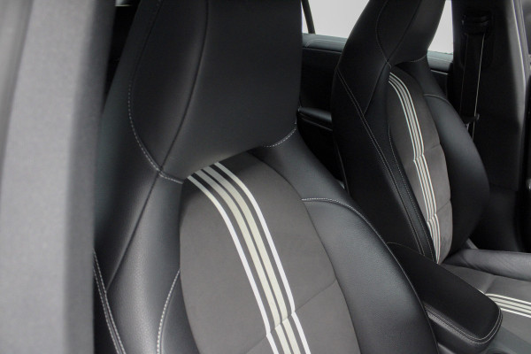 Mercedes-Benz CLA-Klasse Shooting Brake 180 Business Solution AMG Apple Carplay - Alcantara - 18 Inch - Elec Trekhaak