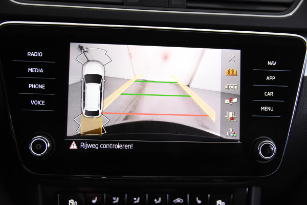 Škoda Superb Combi 1.4 TSI iV *1ste Eigenaar*Navigatie*Stoelverwarming*Camera*Carplay*
