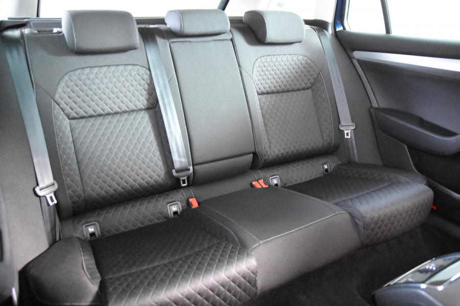 Škoda Superb Combi 1.4 TSI iV *1ste Eigenaar*Navigatie*Stoelverwarming*Camera*Carplay*