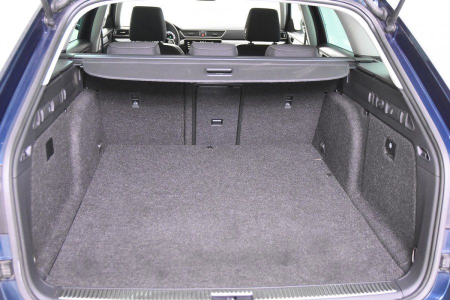 Škoda Superb Combi 1.4 TSI iV *1ste Eigenaar*Navigatie*Stoelverwarming*Camera*Carplay*