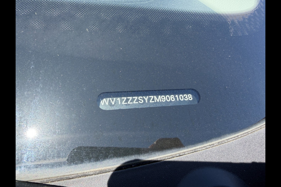 Volkswagen Crafter e-Crafter L3H3 36 kWh / Thermo King koel vries dag en nacht koeling - 22 graden celsius / rijbereik 100 km / airco / cruise / camera / pdc rondom / zero emissie