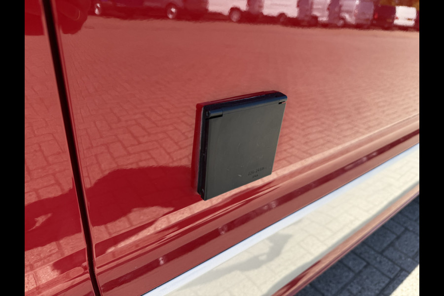 Volkswagen Crafter e-Crafter L3H3 36 kWh / Thermo King koel vries dag en nacht koeling - 22 graden celsius / rijbereik 100 km / airco / cruise / camera / pdc rondom / zero emissie