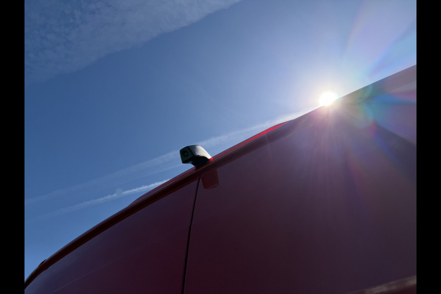 Volkswagen Crafter e-Crafter L3H3 36 kWh / Thermo King koel vries dag en nacht koeling - 22 graden celsius / rijbereik 100 km / airco / cruise / camera / pdc rondom / zero emissie