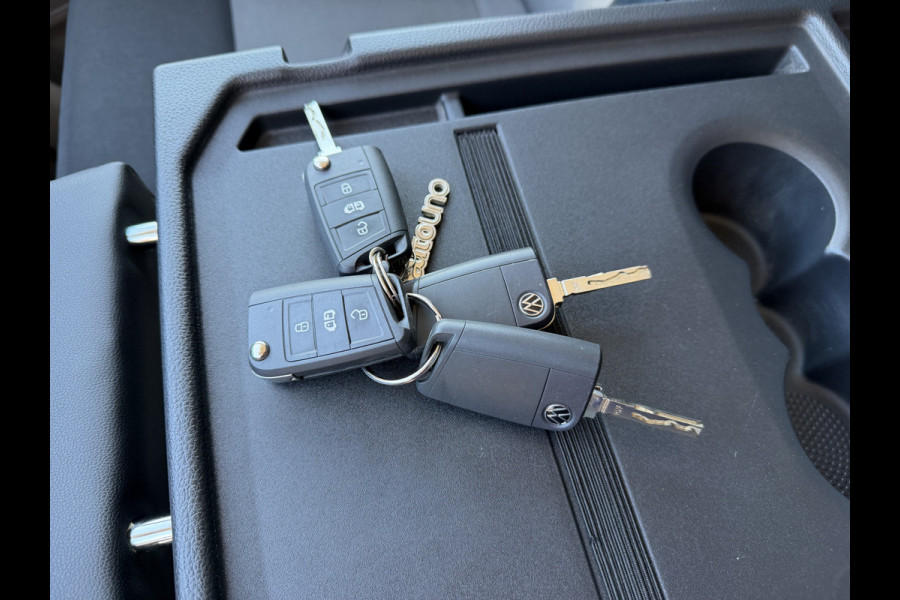 Volkswagen Crafter e-Crafter L3H3 36 kWh / Thermo King koel vries dag en nacht koeling - 22 graden celsius / rijbereik 100 km / airco / cruise / camera / pdc rondom / zero emissie