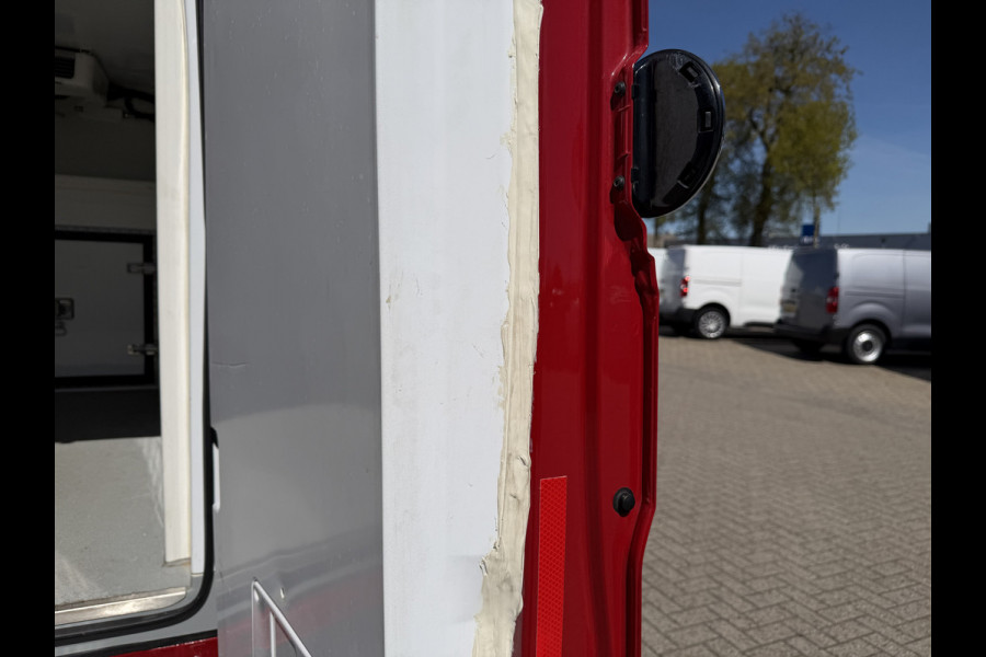 Volkswagen Crafter e-Crafter L3H3 36 kWh / Thermo King koel vries dag en nacht koeling - 22 graden celsius / rijbereik 100 km / airco / cruise / camera / pdc rondom / zero emissie