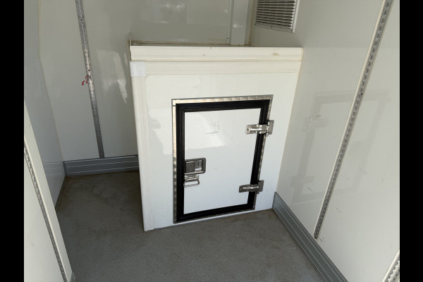 Volkswagen Crafter e-Crafter L3H3 36 kWh / Thermo King koel vries dag en nacht koeling - 22 graden celsius / rijbereik 100 km / airco / cruise / camera / pdc rondom / zero emissie